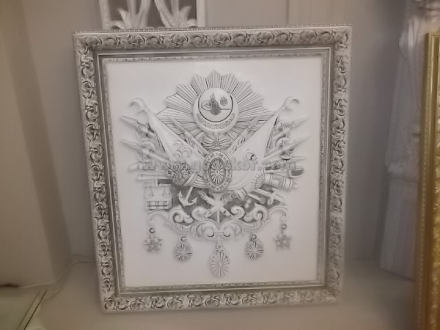 Eskitme görünümlü poliüretan tablo